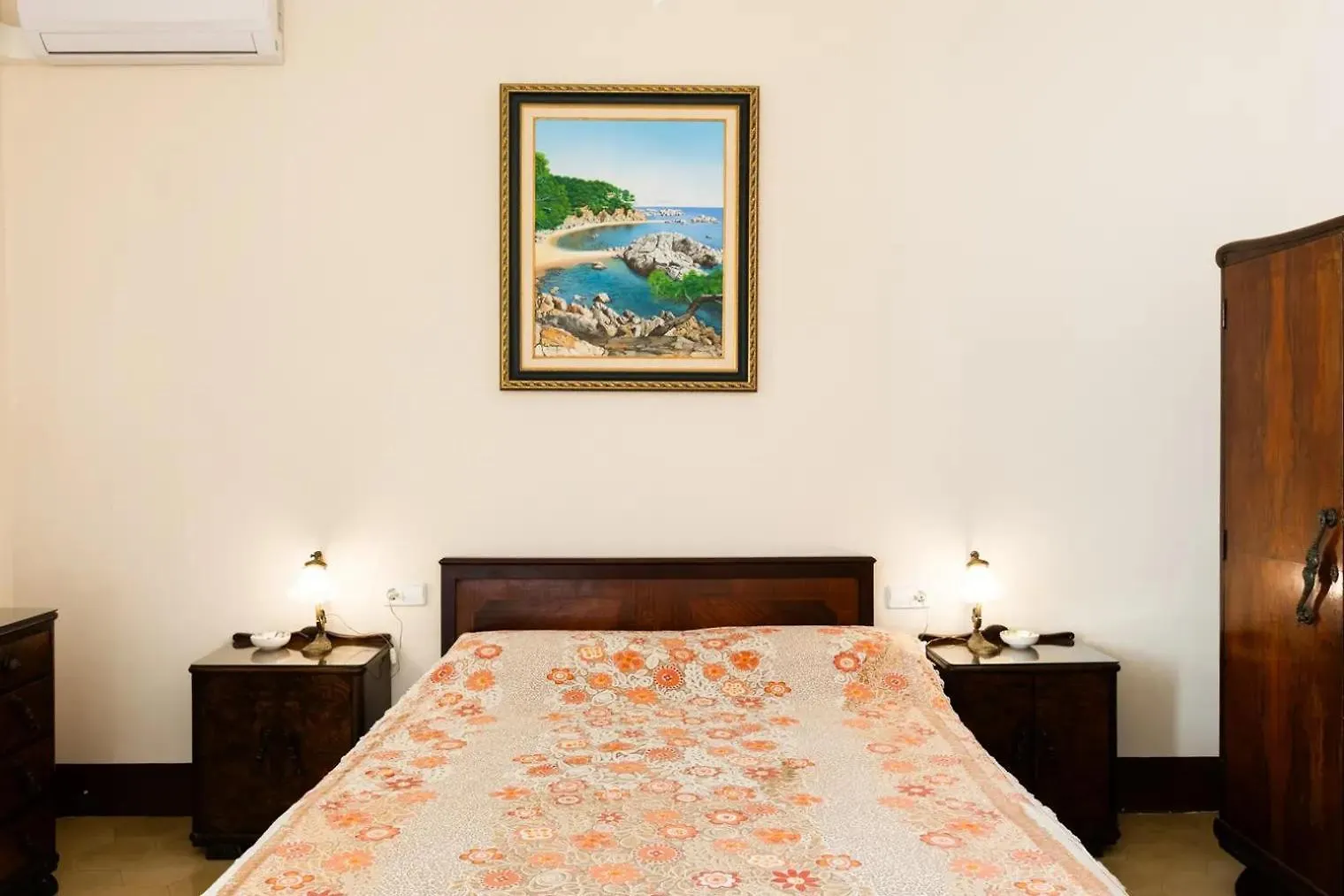 Dom wakacyjny Cal Padri1871 - 30Min To Barcelona, Groups & Families, Beach Stylish House Premiá de Mar